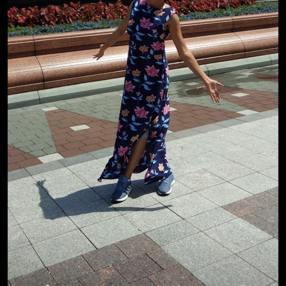 Dress - Picture 2 of 2